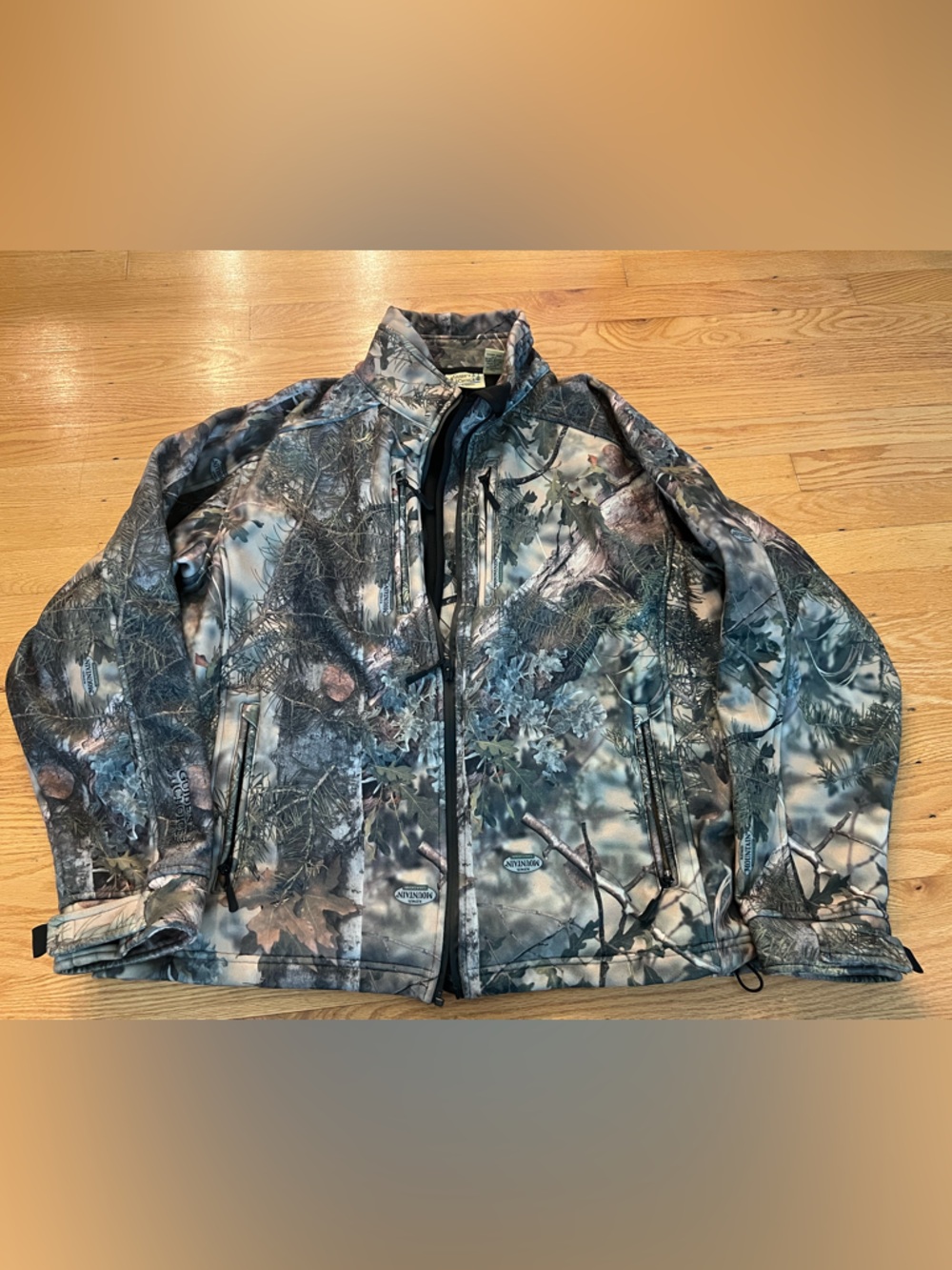 Guides choice Men's Camo Softshell Jacket - Realtree-Style Green/Brown